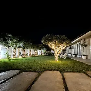Panzió Amantea Monument, Terrasini